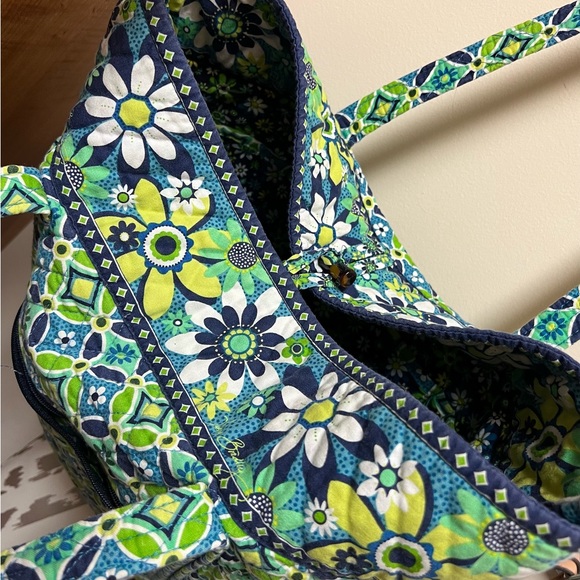 Vera Bradley large tote good condition blue and green comes with visor - Picture 3 of 13